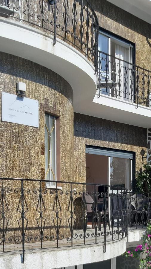Colina Guesthouse - ブラガ エクステリア 写真
